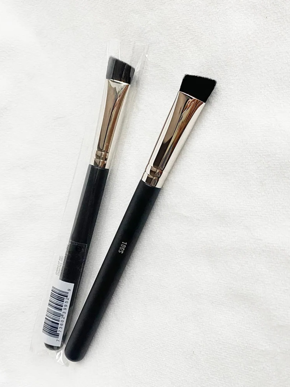 MAC Cosmetics Concealer Brush 108s